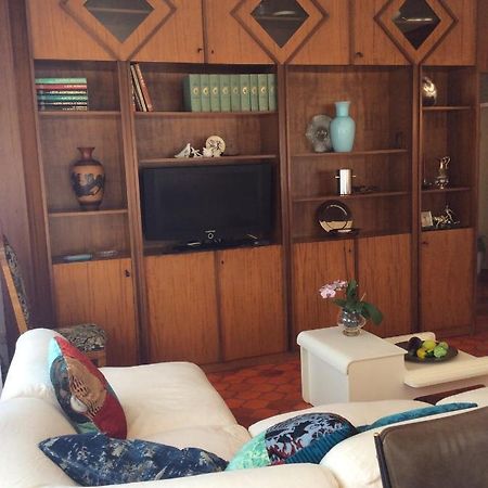 Manu Vintage B&B Cattolica Bagian luar foto