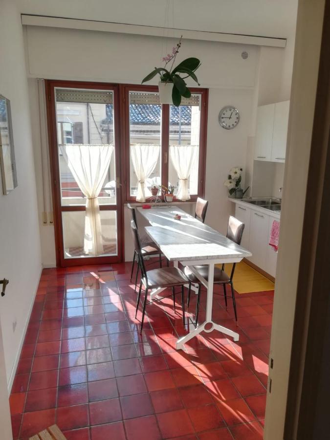 Manu Vintage B&B Cattolica Bagian luar foto