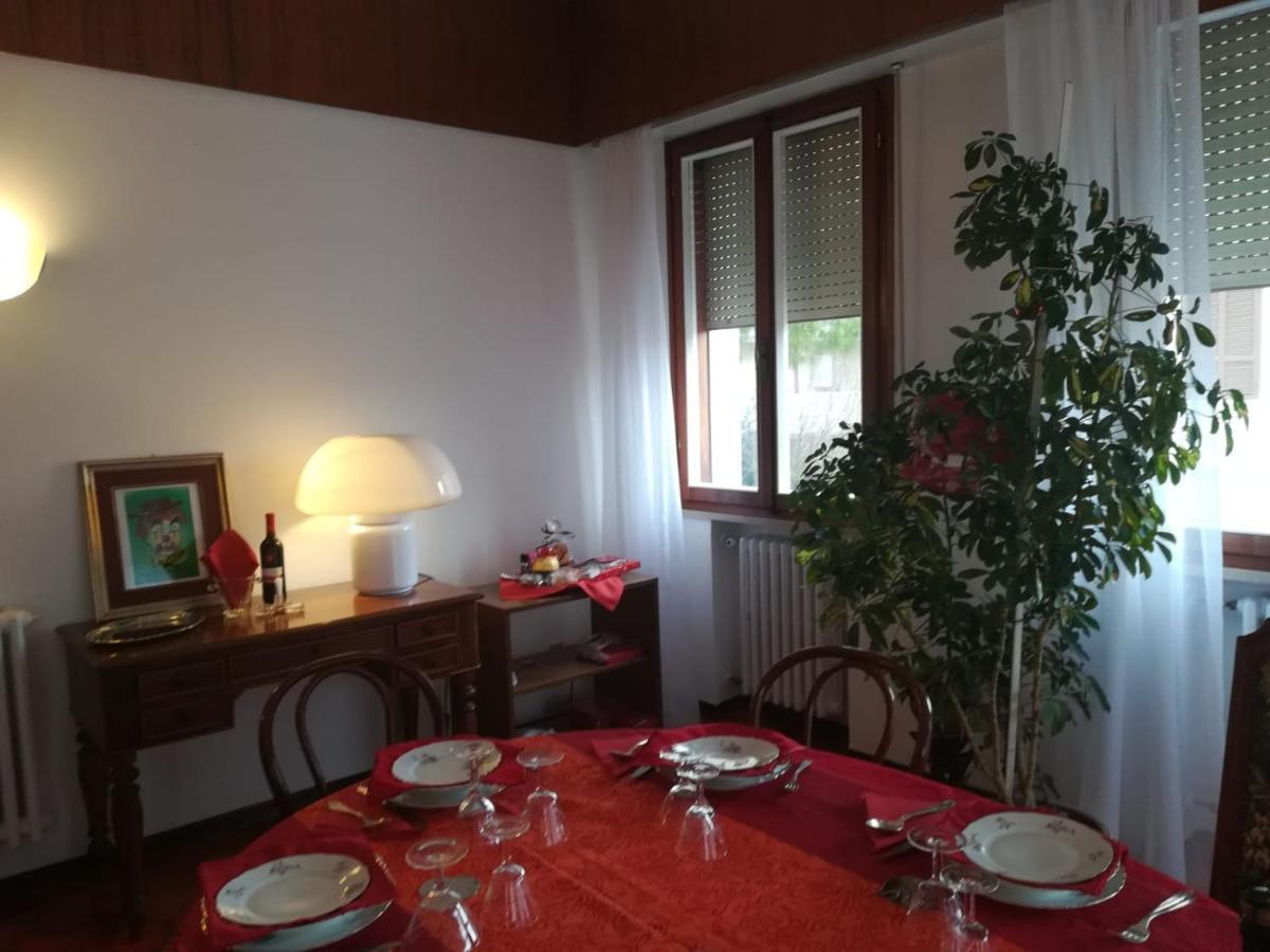 Manu Vintage B&B Cattolica Bagian luar foto