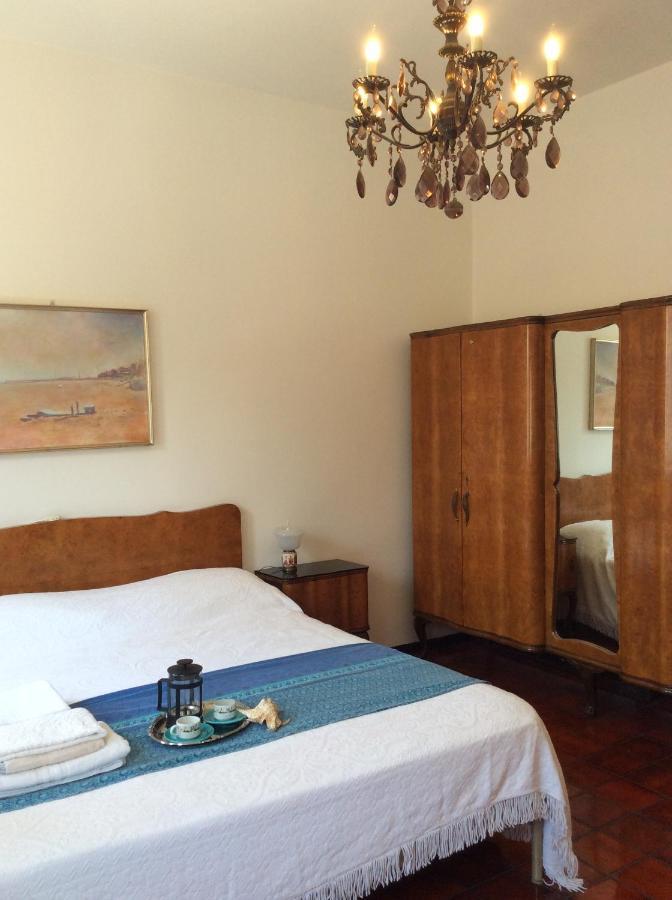 Manu Vintage B&B Cattolica Bagian luar foto